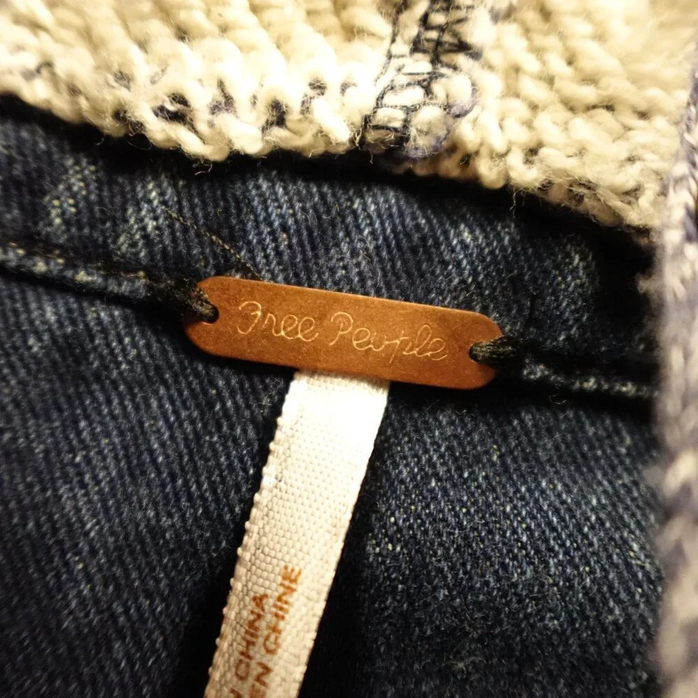 Free‎ People Denim Knit Sleeve Hoodie Jacket Women’s Medium Blue Distressed Boho - Picture 4 of 10